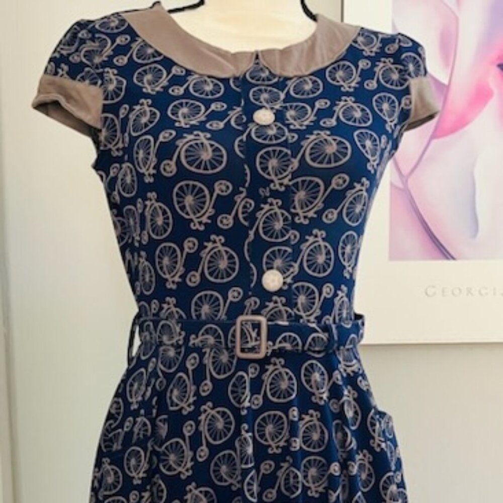 Retro style dress